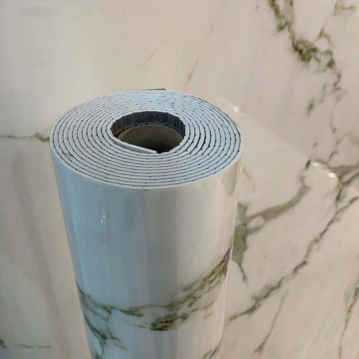 Rollo Vinilo Autoadhesivo Calacatta 1,20mts x 3mts - Imagen 5