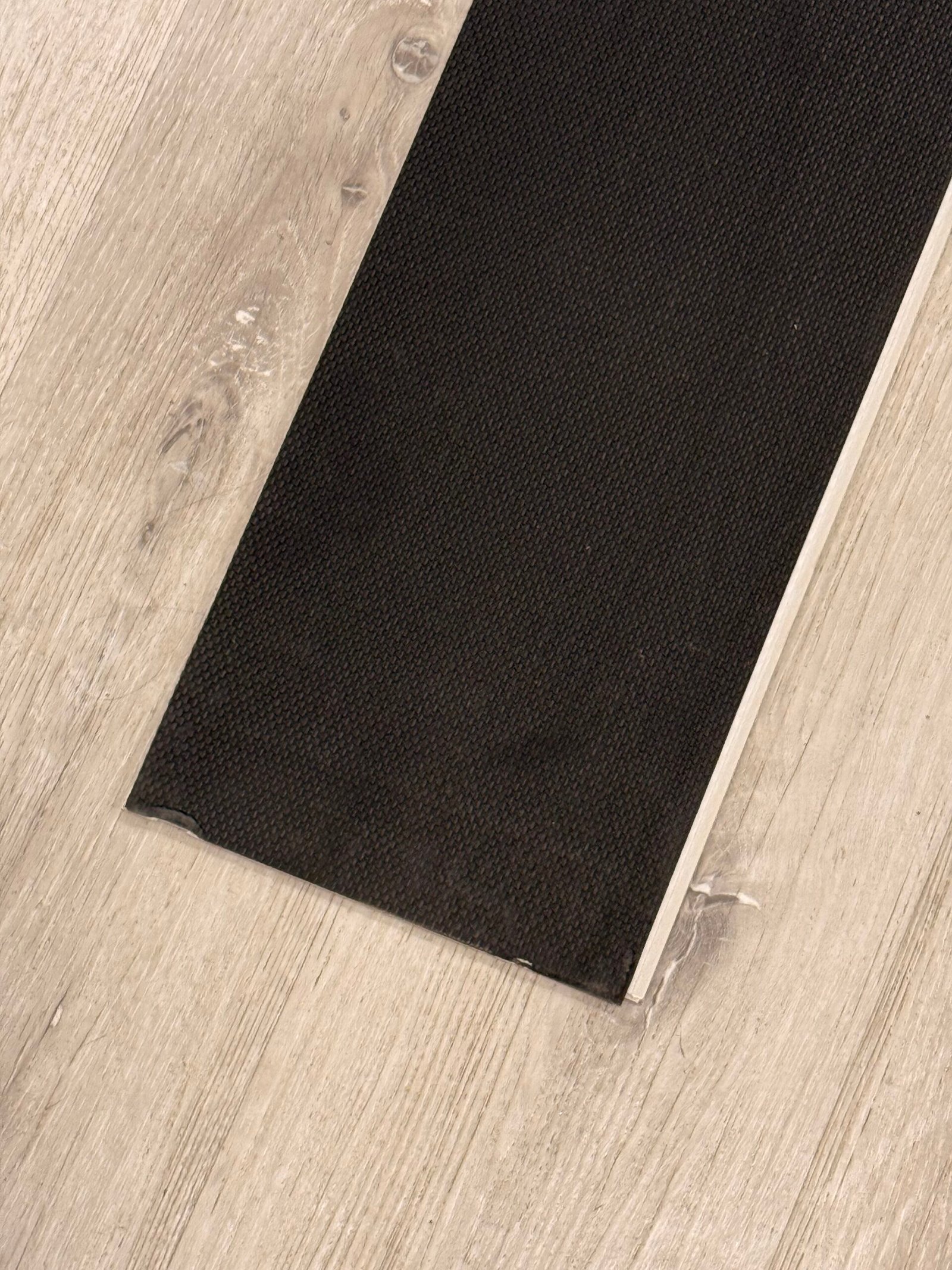 Piso Vinilico SPC 5mm Simil Madera Natural con Manta Incluida - Imagen 9